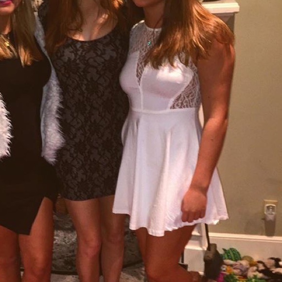 Lace insert dress - Picture 5 of 5